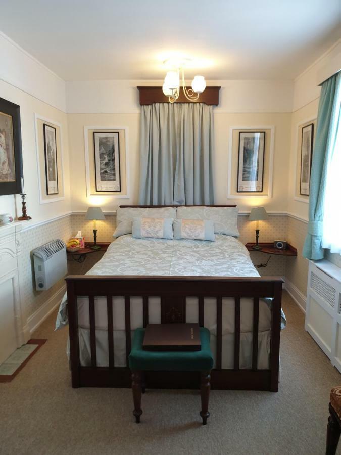 Saint Hilda'S House Bed & Breakfast Уитби Екстериор снимка