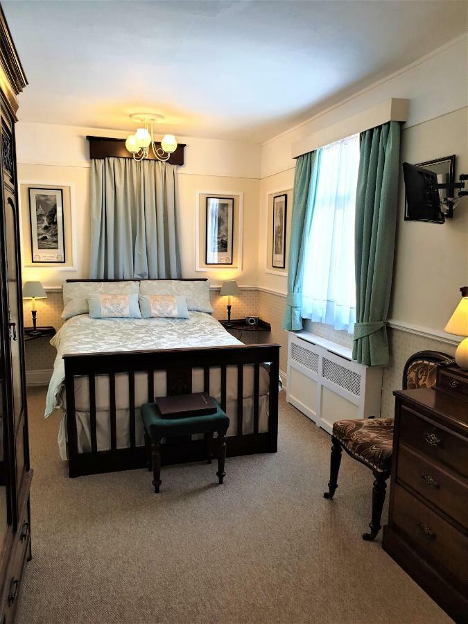 Saint Hilda'S House Bed & Breakfast Уитби Екстериор снимка